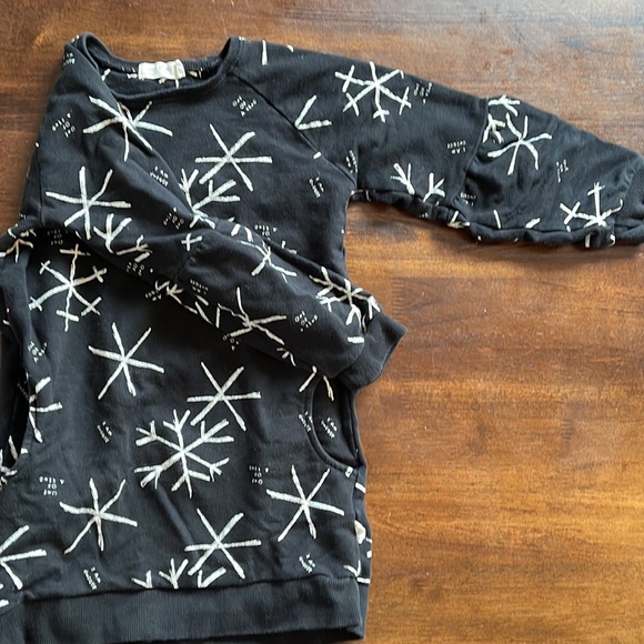 Miles Baby Toddler Sweatshirt Dress 4T Black Snowflake Design - Picture 4 of 4